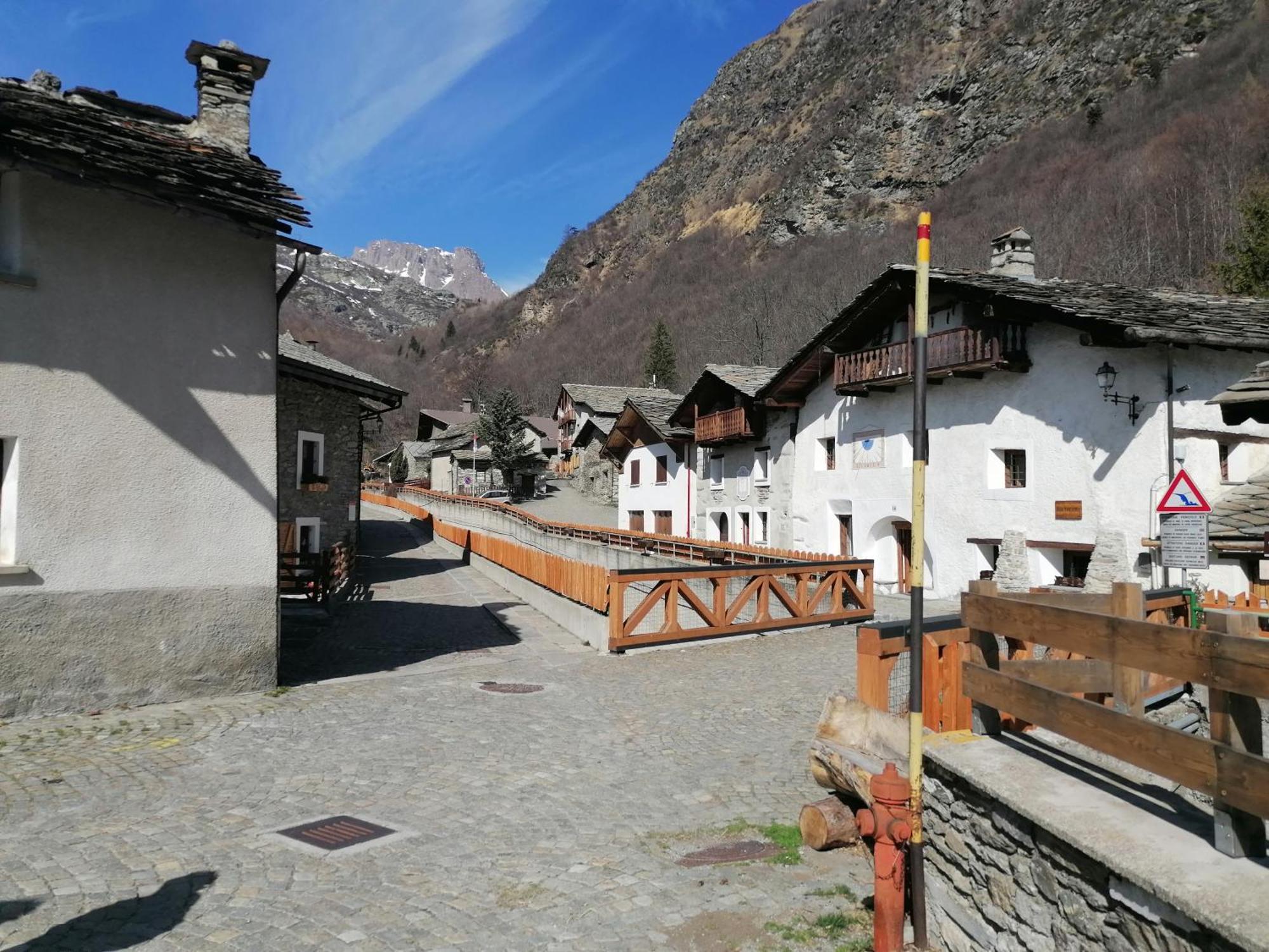 Ca Ad Me Pare Alloggio Con Terrazza Panoramica Moncenisio Exterior photo