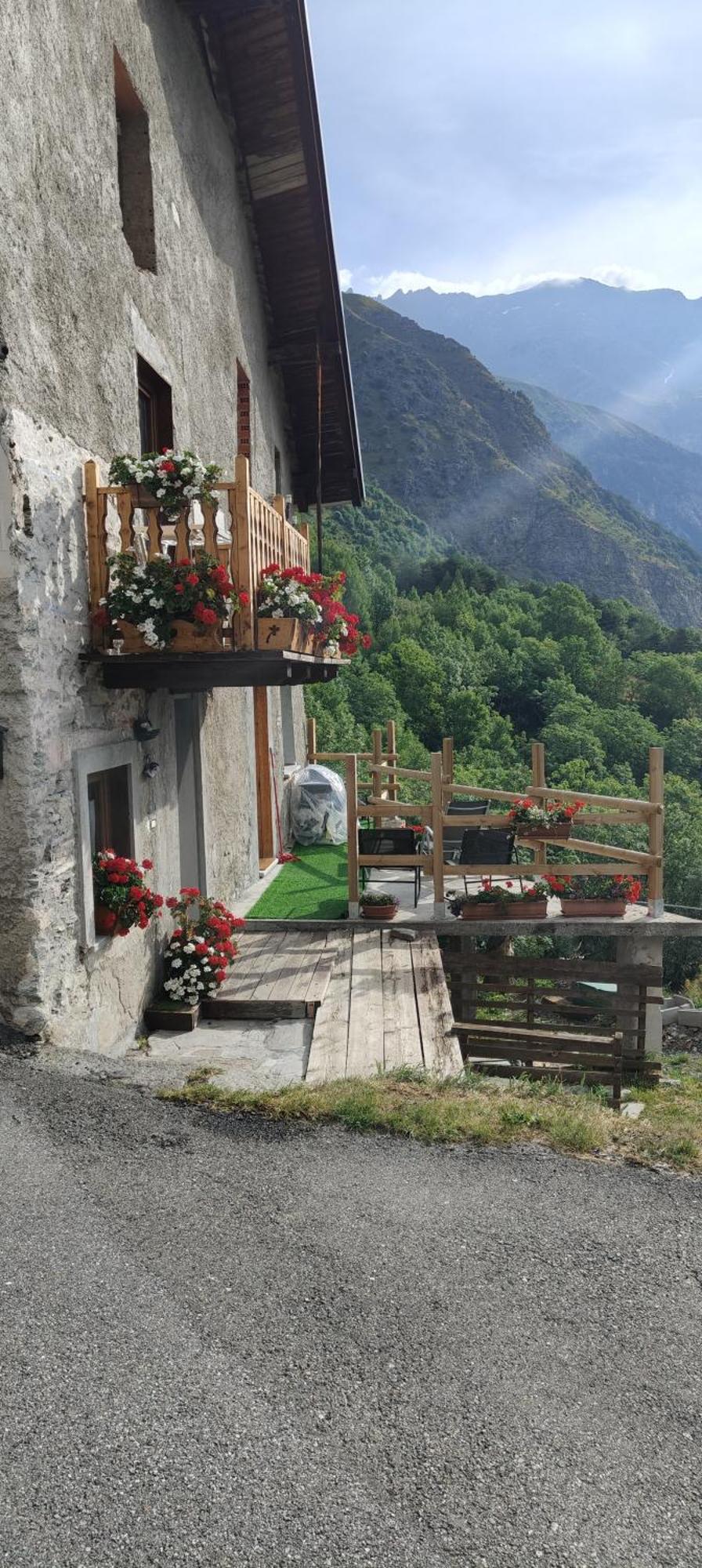 Ca Ad Me Pare Alloggio Con Terrazza Panoramica Moncenisio Exterior photo